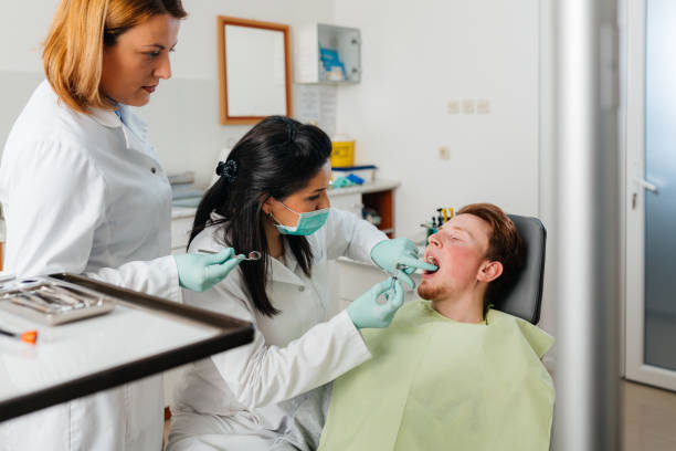 Best Emergency Dentist for Knocked-Out Tooth in Dayton, IN